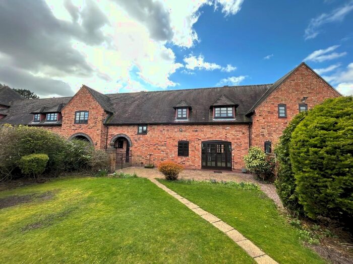 4 Bedroom Barn Conversion To Rent In Ox Leys Road, Sutton Coldfield, B75