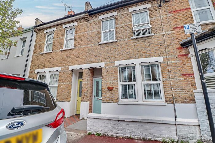 3 Bedroom Terraced House For Sale In Colchester Road, Southend-on-Sea, SS2
