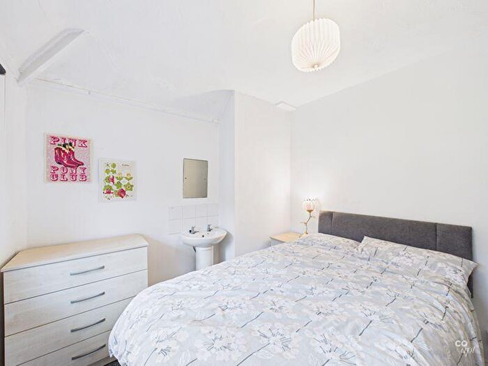 5 Bedroom Semi-Detached House To Rent In The Avenue, Brighton, BN2