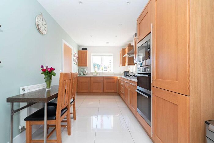 4 Bedroom Terraced House For Sale In Butterfly Crescent, Hemel Hempstead, HP3
