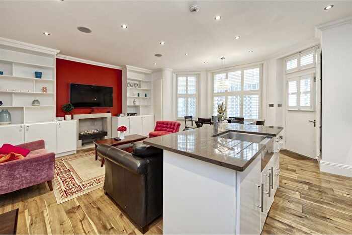 2 Bedroom Flat To Rent In Lexham Gardens, W8