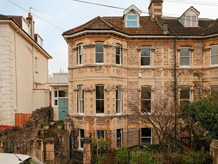 6 Bedroom Semi-detached House For Sale In Wellington Park, Clifton, Bristol, BS8