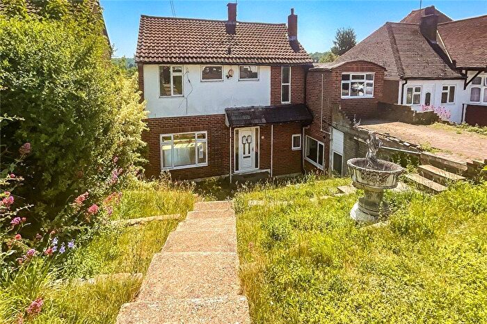 4 Bedroom Detached House For Sale In Pampisford Road, Purley, CR8