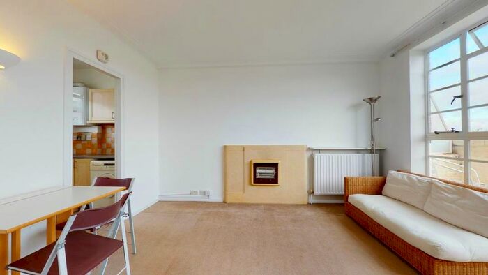 Studio To Rent In Lichfield Court, Sheen Road, Richmond, TW9