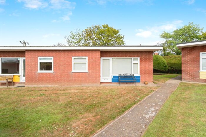 2 Bedroom Park Home For Sale In Gimingham Road, Mundesley, Norwich, NR11