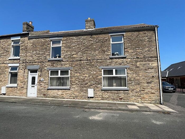 3 Bedroom End Of Terrace House To Rent In Campbell Street, Tow Law, DL13