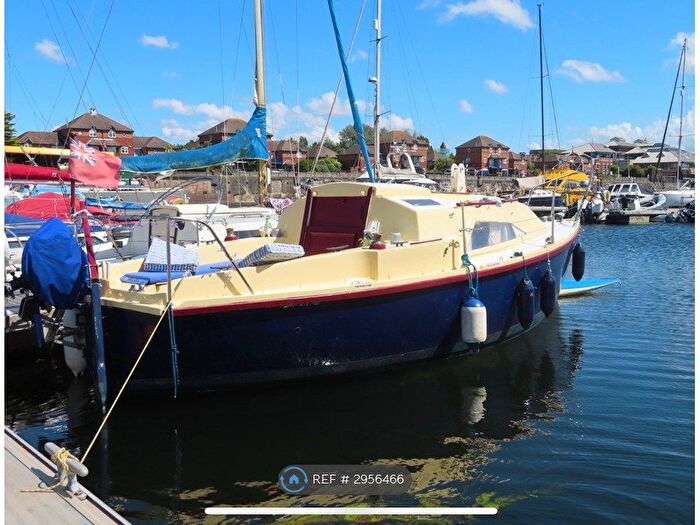 1 Bedroom Houseboat To Rent In Liverpool Marina, Liverpool, L3