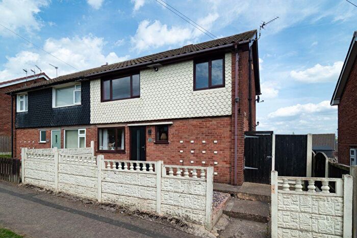 3 Bedroom Semi-Detached House For Sale In Ash Close, Pinxton, Nottingham, NG16