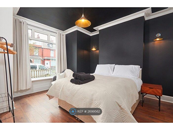 4 Bedroom Terraced House To Rent In Victoria Avenue, Leeds, LS9