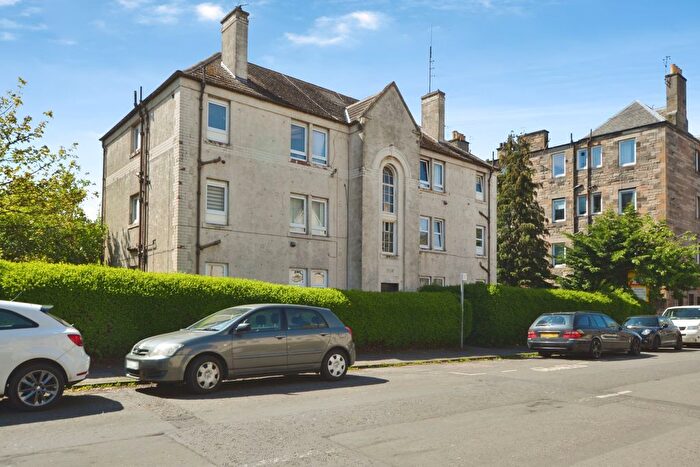 2 Bedroom Flat To Rent In St. Clair Avenue, Leith, Edinburgh, EH6