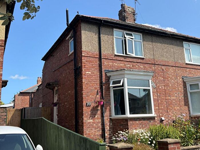 2 Bedroom Semi-Detached House For Sale In Middleham Road, Darlington, DL1