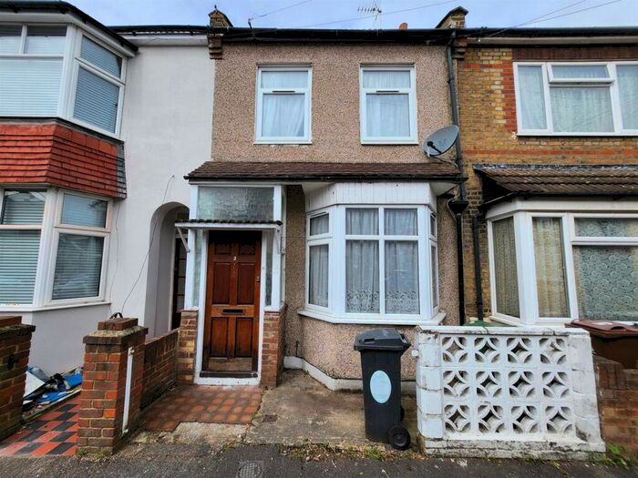 2 Bedroom House To Rent In St. John's Road, London, E4