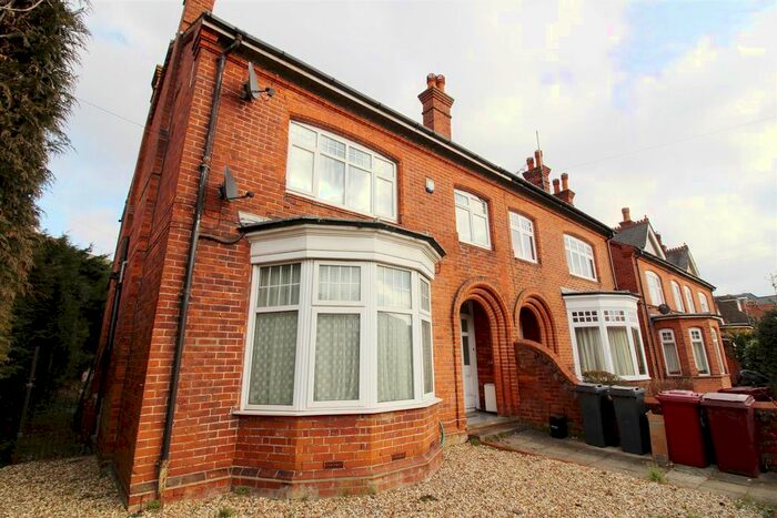 4 Bedroom Semi-Detached House To Rent In Church Road, Caversham, Reading, RG4