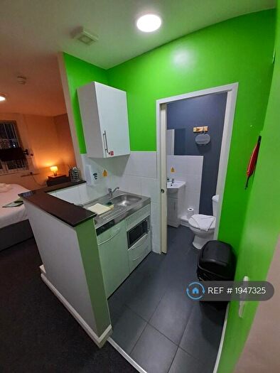 1 Bedroom Flat To Rent In Liverpool Road, Newcastle Under Lyme, ST5