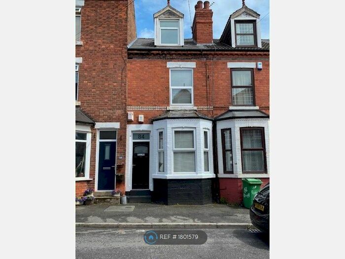3 Bedroom Terraced House To Rent In Birrell Road, Nottingham, NG7