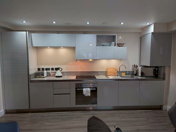 2 Bedroom Maisonette To Rent In Hurst Street, Liverpool, L1