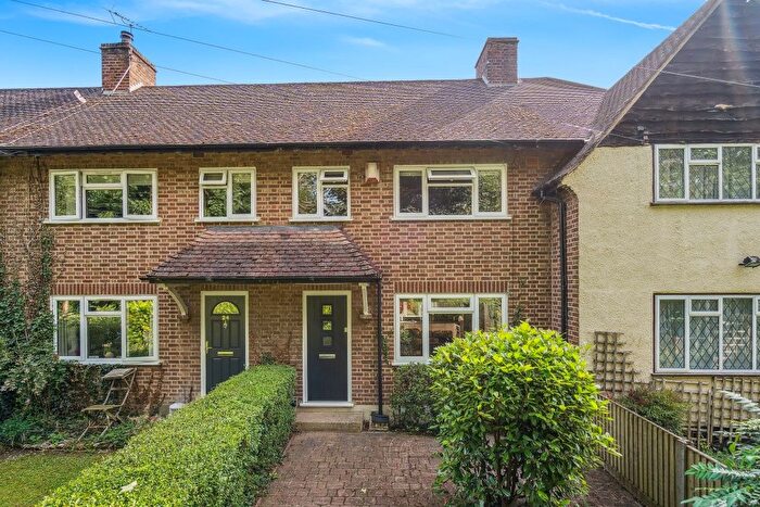 3 Bedroom Terraced House For Sale In Dellside, Harefield, Middlesex, UB9