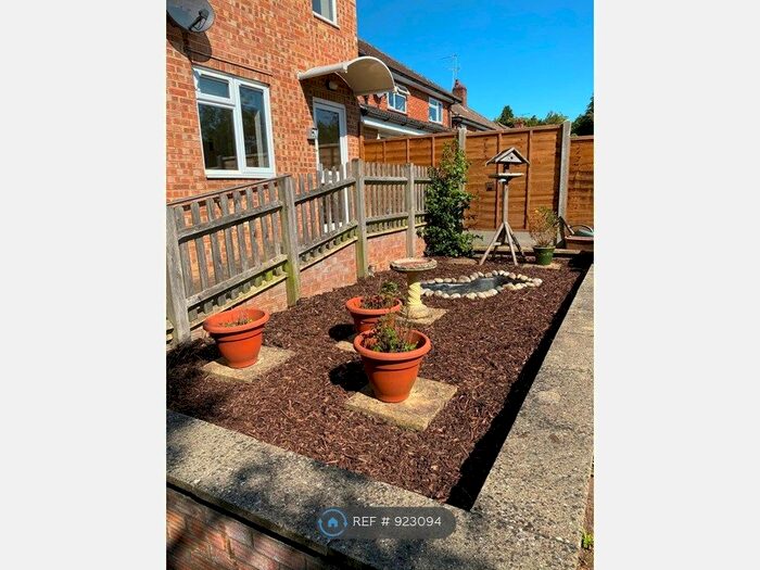 2 Bedroom Flat To Rent In Lea Road, Sevenoaks, TN13