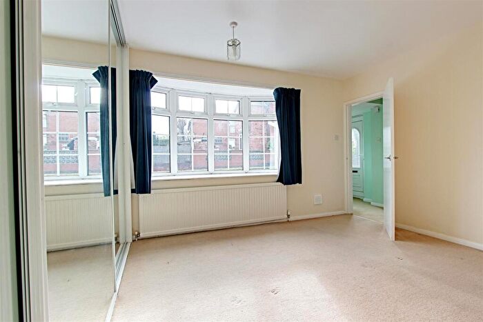 2 Bedroom Detached Bungalow For Sale In Ringwood Road, Brimington, Chesterfield, Derbyshire, S43