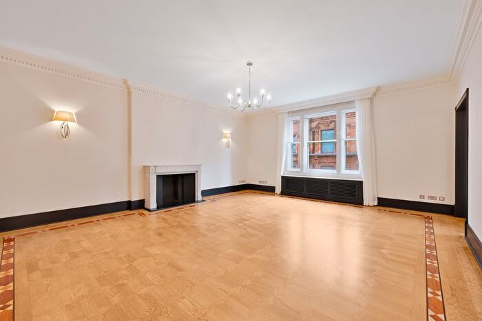5 Bedroom Flat To Rent In Hans Court, Hans Road, Knightsbridge, London, SW3
