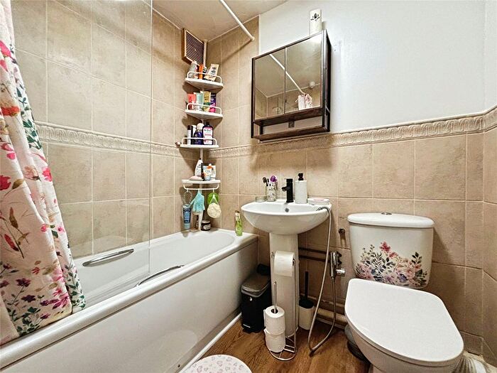 2 Bedroom Maisonette For Sale In Little Heath Road, Tilehurst, Reading, RG31 - Photo 10