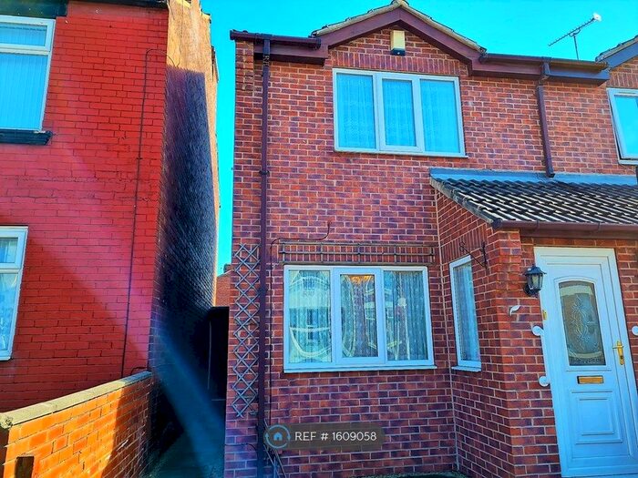 2 Bedroom Semi-Detached House To Rent In Urban Road, Doncaster, DN4