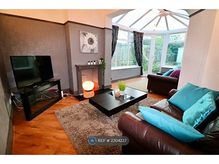 4 Bedroom Detached House To Rent In Beacon Road, Loughborough, LE11