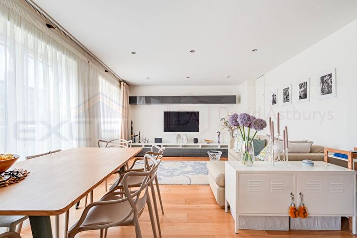 2 Bedroom Flat To Rent In Shannon Place, NW8