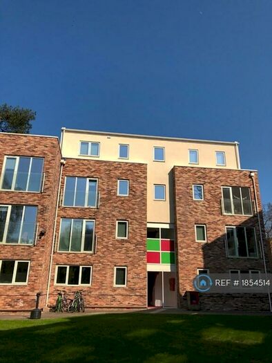 3 Bedroom Flat To Rent In Columbia Lodge, Southampton, SO16