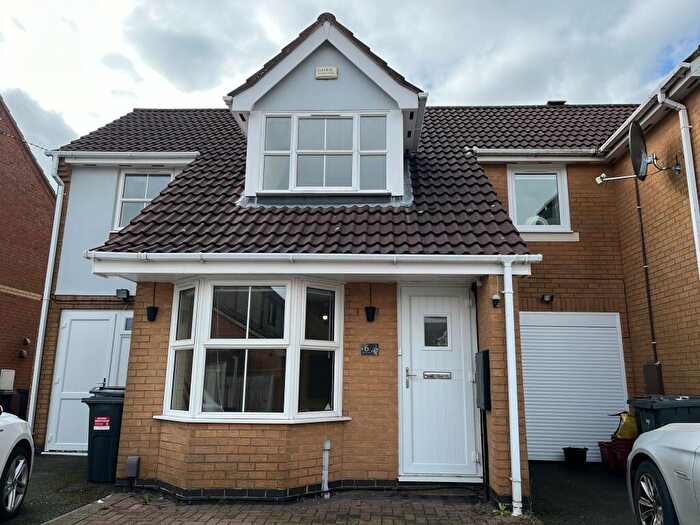 3 Bedroom Semi-Detached House To Rent In Dayton Close, Coalville, Leicestershire, LE67
