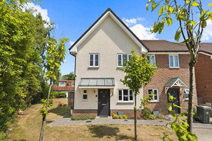 3 Bedroom Semi-Detached House For Sale In Acorn Grove, Dunmow, Essex, CM6