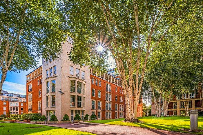 2 Bedroom Flat To Rent In Coleridge Gardens, Chelsea, SW10