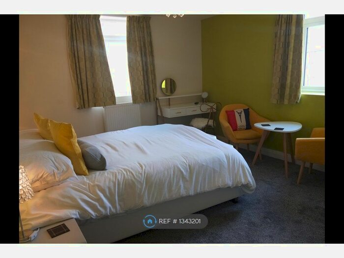 1 Bedroom Flat To Rent In Gillygate, York, YO31