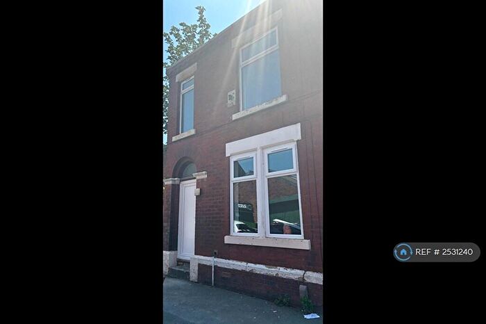 3 Bedroom End Of Terrace House To Rent In Catherine Street East, Denton, Manchester, M34