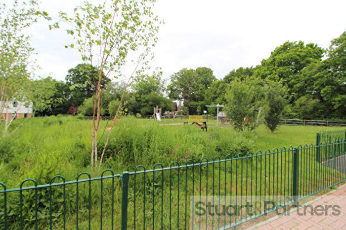 2 Bedroom Apartment To Rent In Blackberry Drive, Lindfield, RH16
