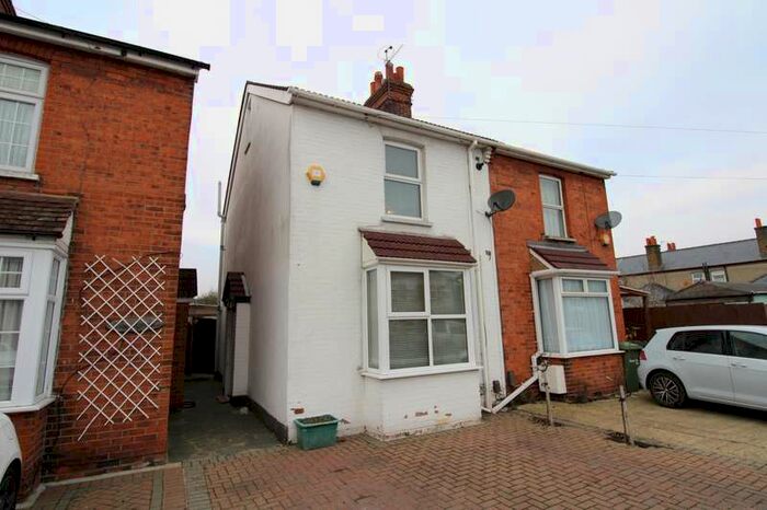 2 Bedroom Semi-Detached House To Rent In Epsom, Surrey, KT19