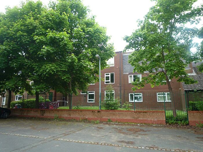 2 Bedroom Flat To Rent In Withywood Drive, Telford, Malinslee, TF3