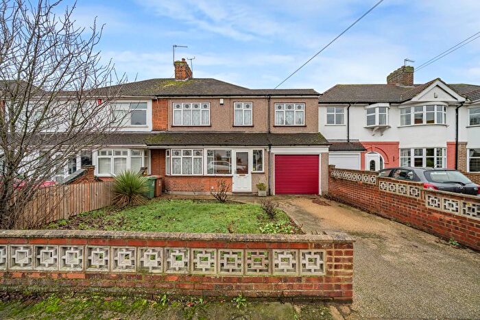 5 Bedroom Semi Detached House For Sale In Bladindon Drive, Bexley, DA5