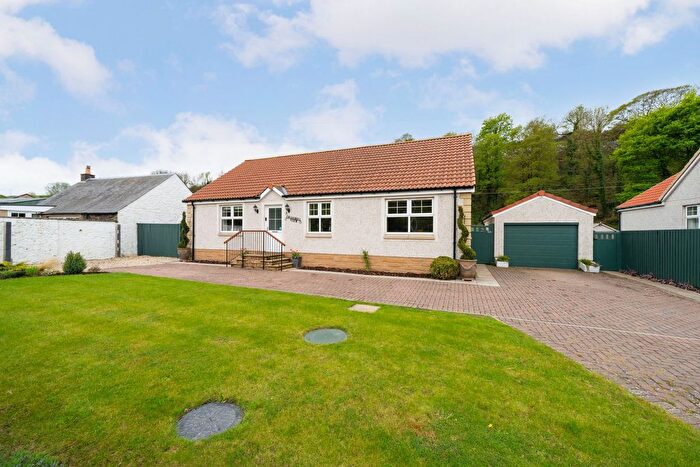 4 Bedroom Detached House For Sale In Cupar Road, Newburgh, KY14