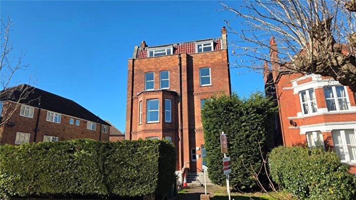 2 Bedroom Flat To Rent In Shorncliffe Road, Folkestone, CT20