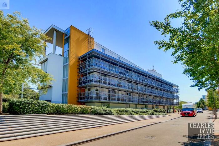 1 Bedroom Apartment To Rent In Chadwell Lane, London, N8