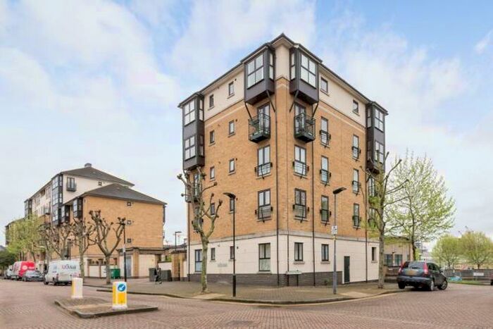 2 Bedroom Flat To Rent In Audley Drive, London, E16