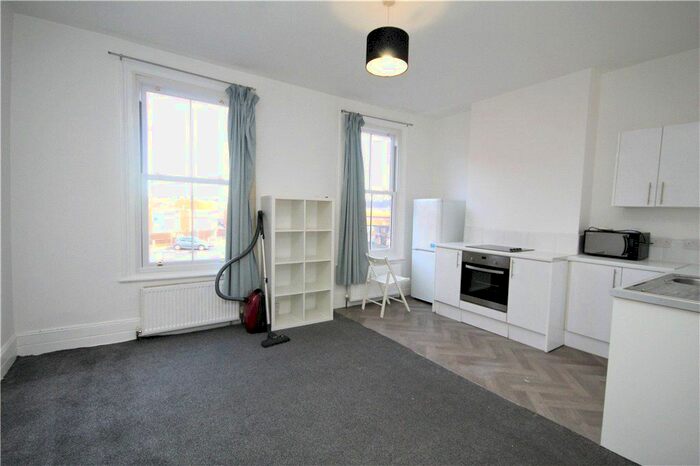 1 Bedroom Flat To Rent In Portland Road, London, SE25