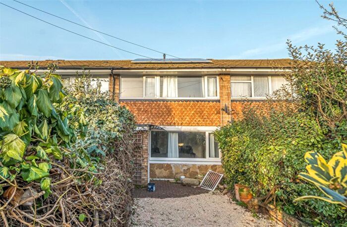 3 Bedroom Terraced House For Sale In Gander Green Lane, Cheam, Sutton, SM3