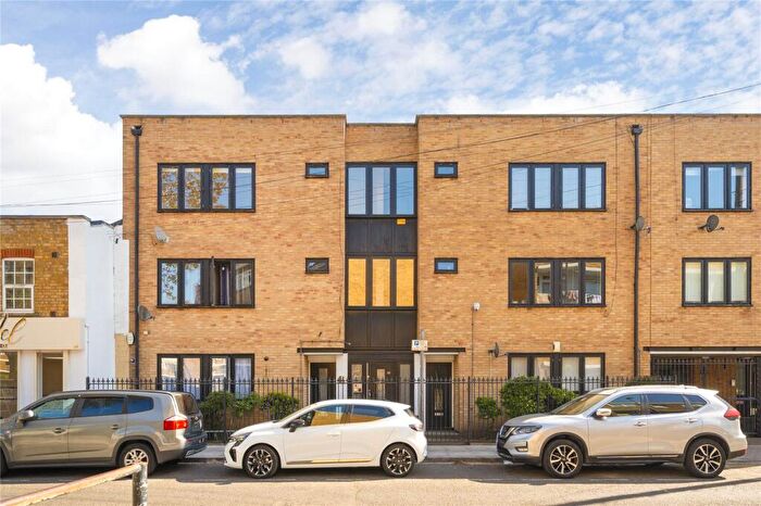 1 Bedroom Flat For Sale In Cleveland Way, London, E1