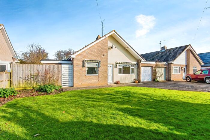 3 Bedroom Bungalow For Sale In The Stitch, Friday Bridge, Wisbech, PE14