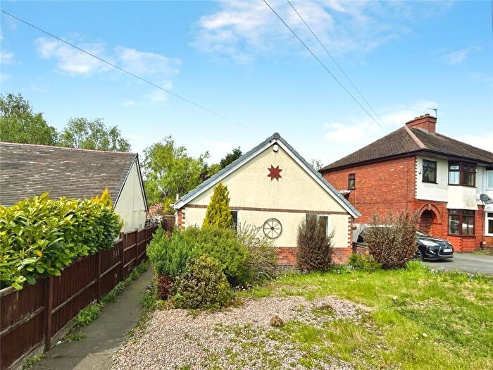 3 Bedroom Bungalow For Sale In Wood Lane, Newhall, Swadlincote, Derbyshire, DE11