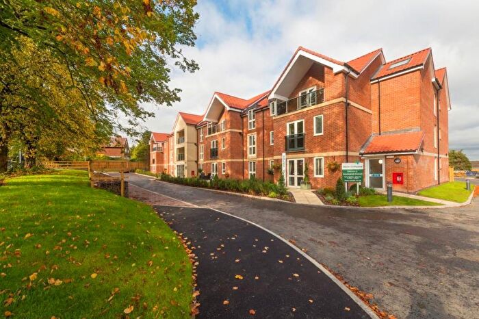 2 Bedroom Flat For Sale In St Andrews Court, Molescroft, Beverley, HU17