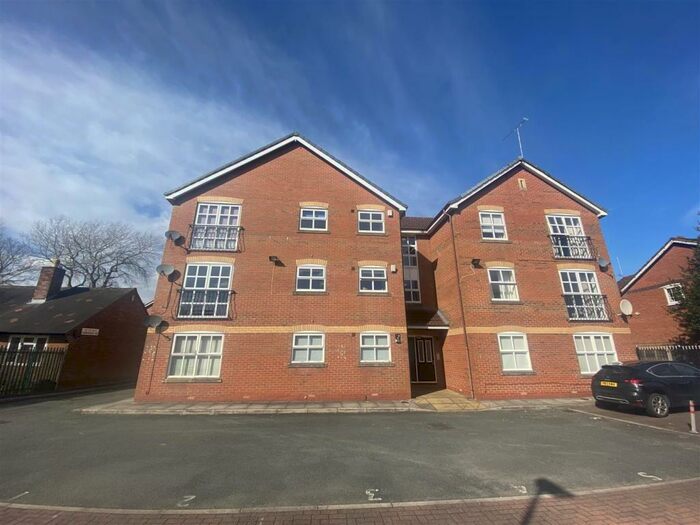2 Bedroom Flat To Rent In C Carrswood Road, Manchester, M23