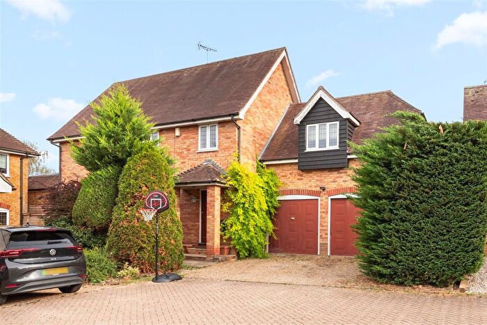 5 Bedroom Detached House For Sale In Bakery Close, Roydon, Harlow, CM19